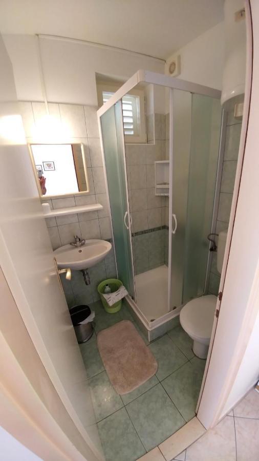 Apartments Dora Banjol Eksteriør bilde