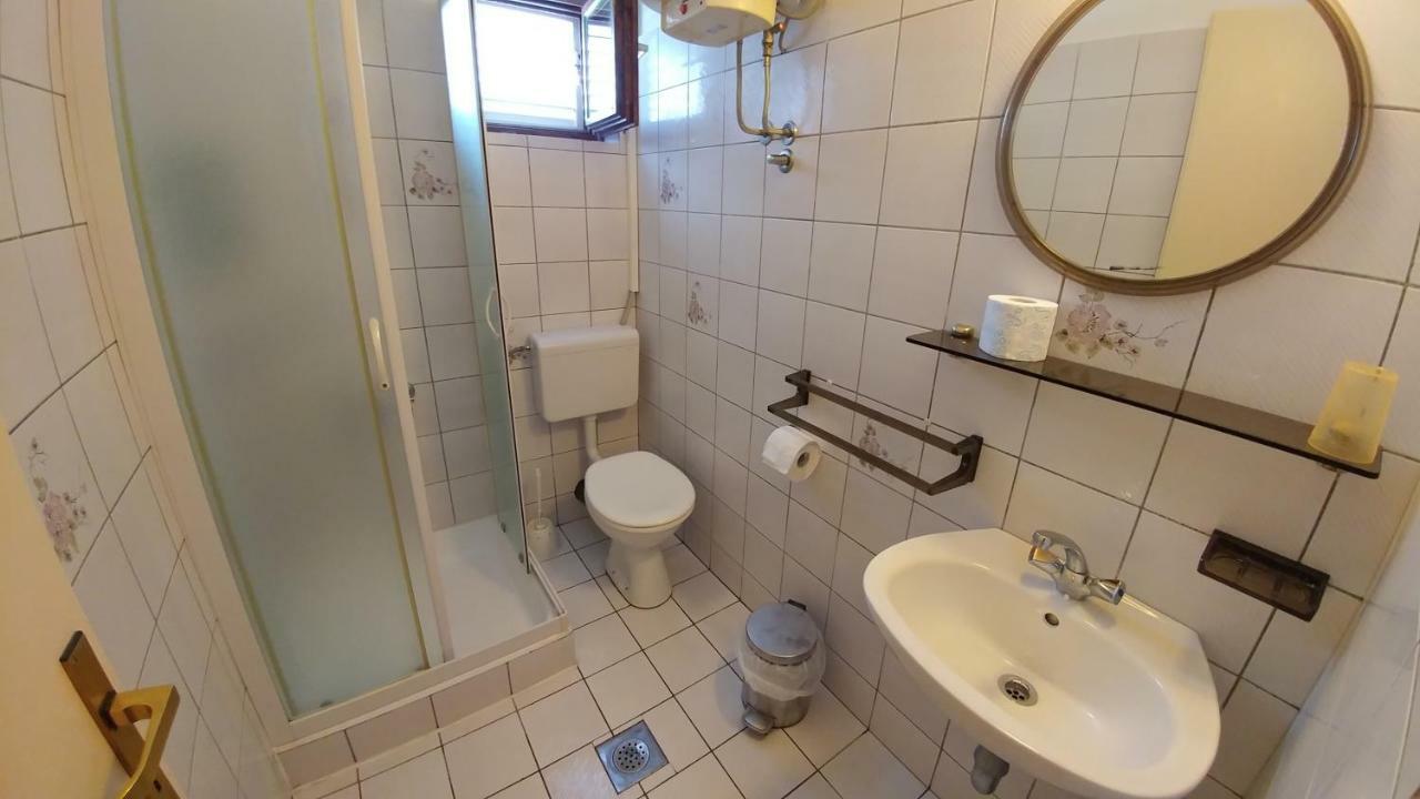 Apartments Dora Banjol Eksteriør bilde
