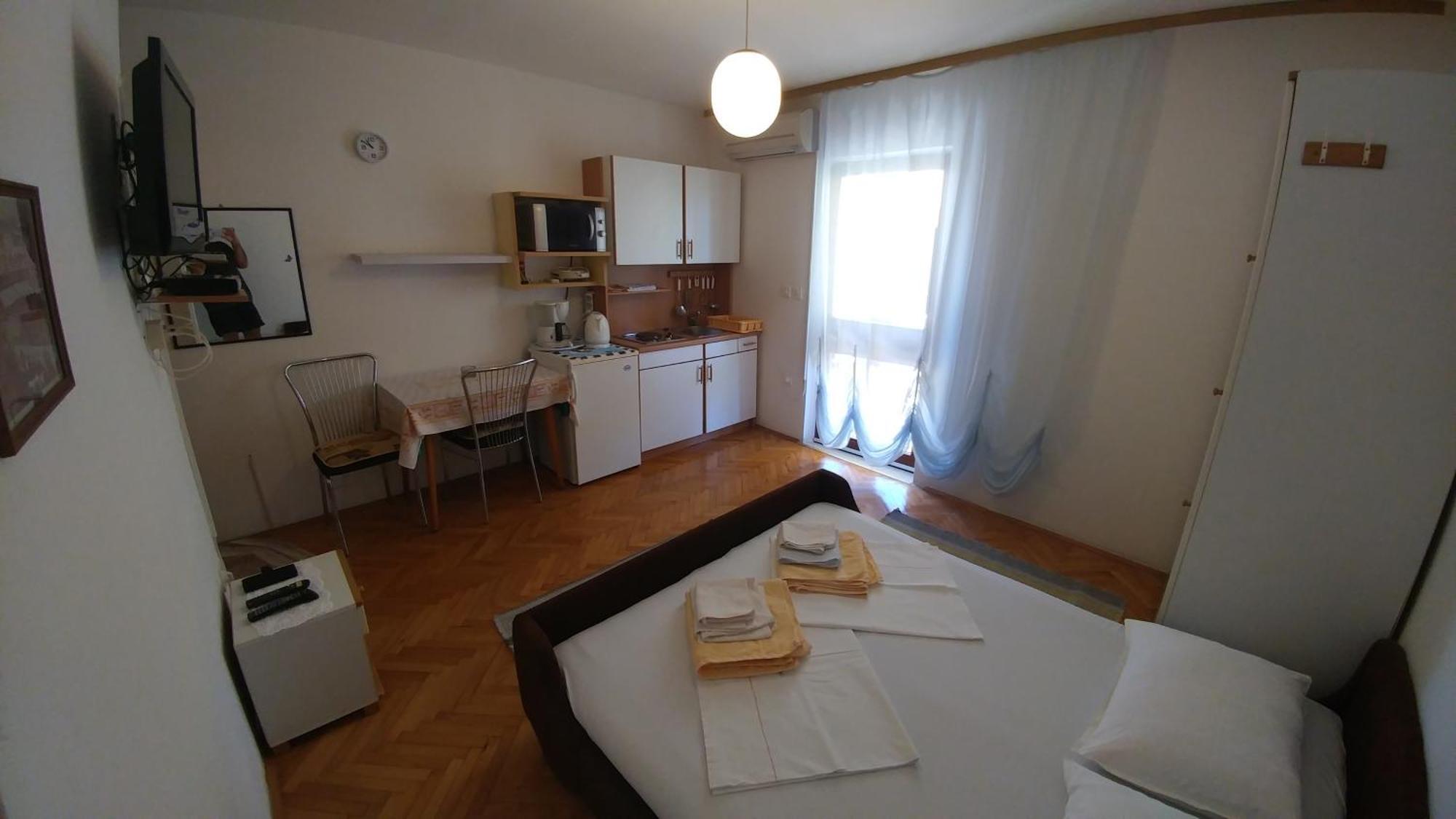 Apartments Dora Banjol Eksteriør bilde